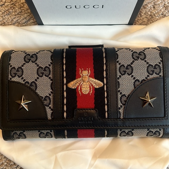 Authentic GUCCI bees continental wallet - Picture 3 of 9